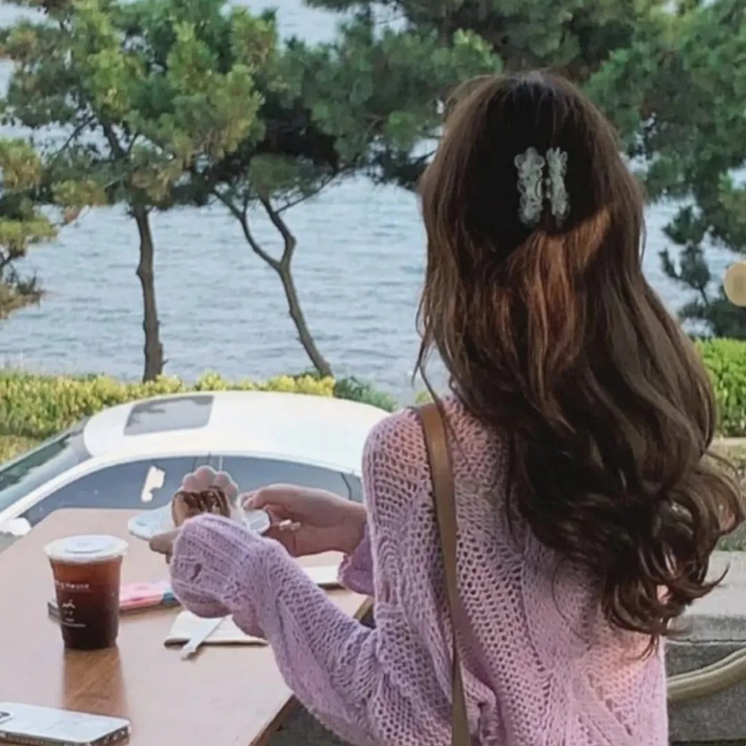 布劳涅森林的女人们